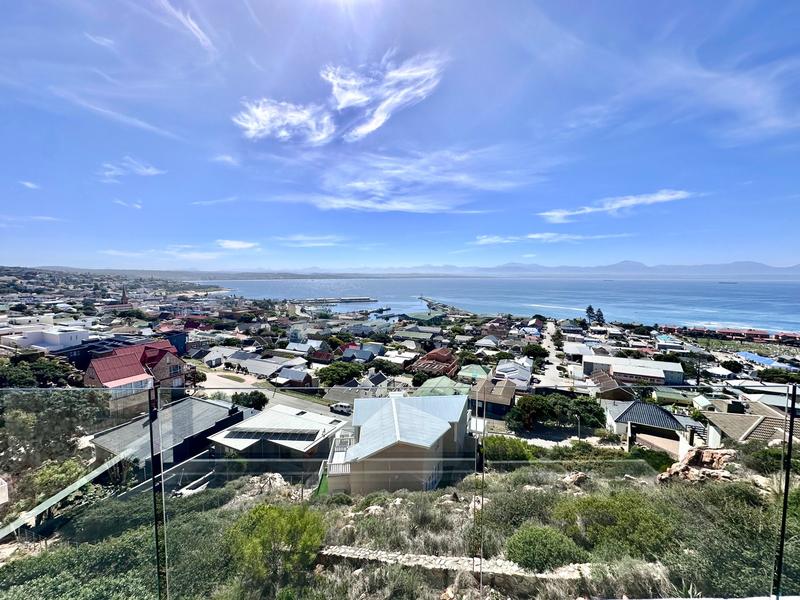 3 Bedroom Property for Sale in Linkside Western Cape